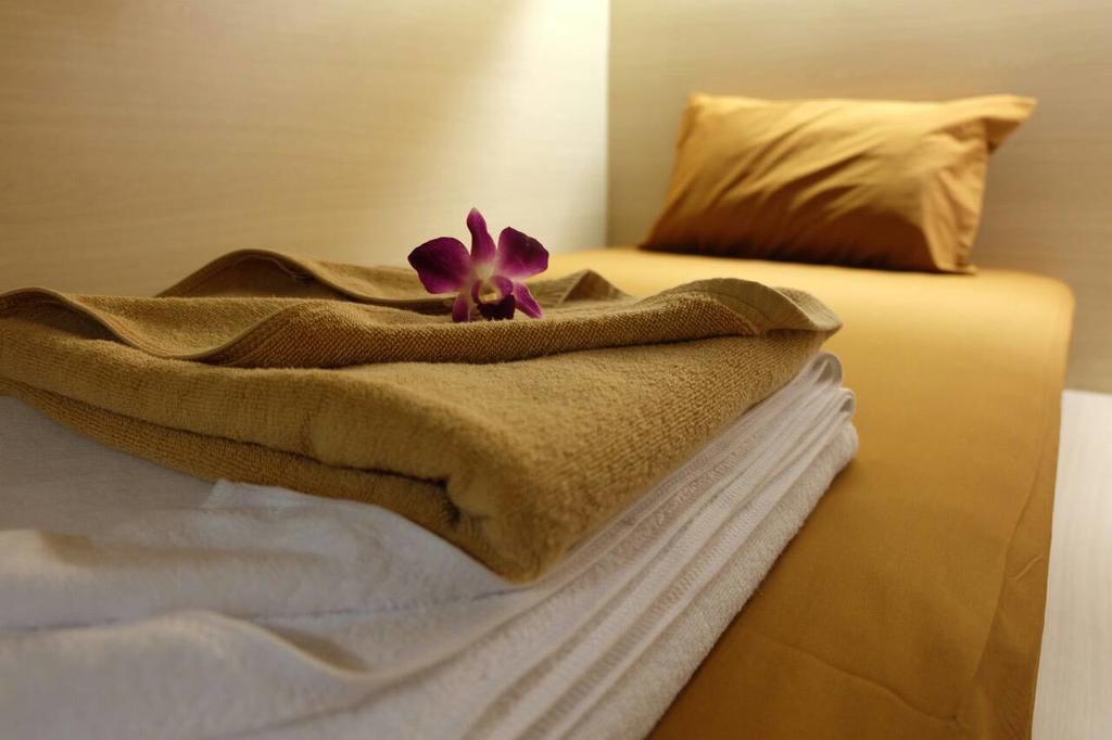 Hostel Rockstel Loma Phuket Exteriér fotografie