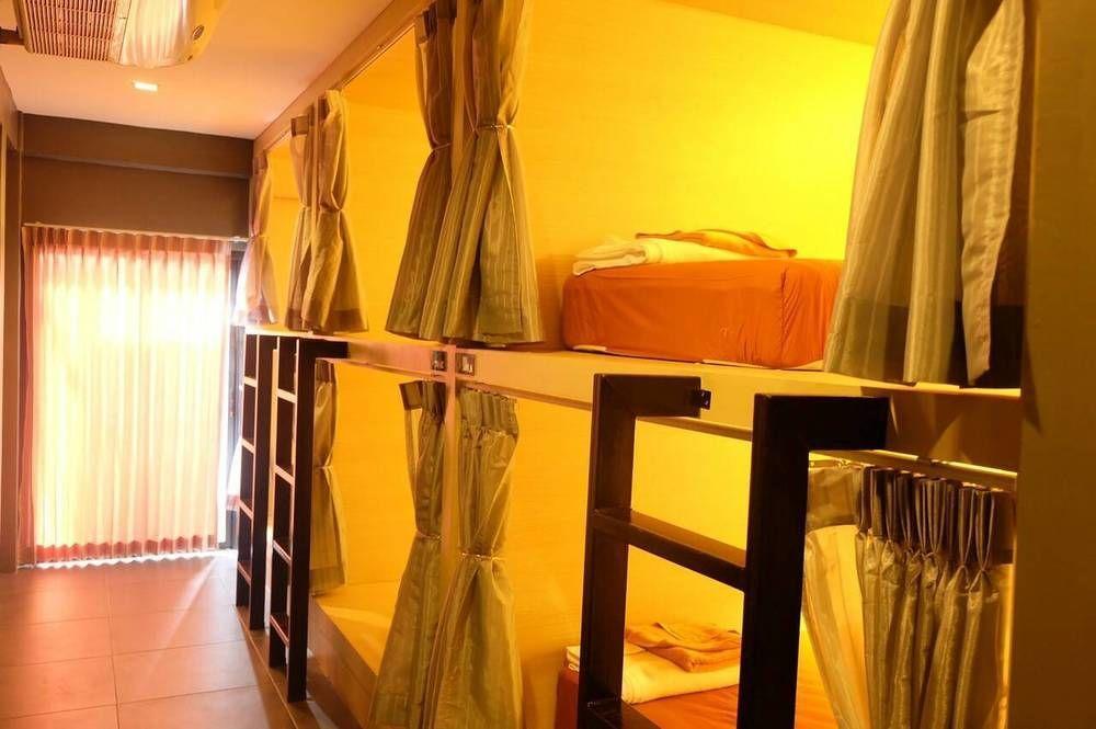 Hostel Rockstel Loma Phuket Exteriér fotografie