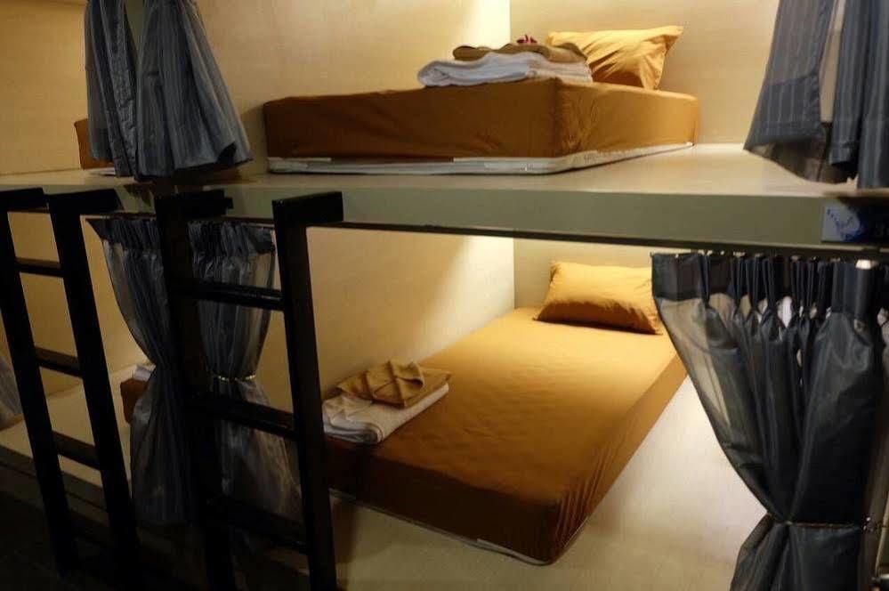 Hostel Rockstel Loma Phuket Exteriér fotografie